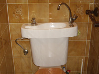 WiCi Concept, die Waschbecken für Gäste WC direkt an die Toilette anpassbar - Herr G (Frankreich - 90) - 2 auf 2